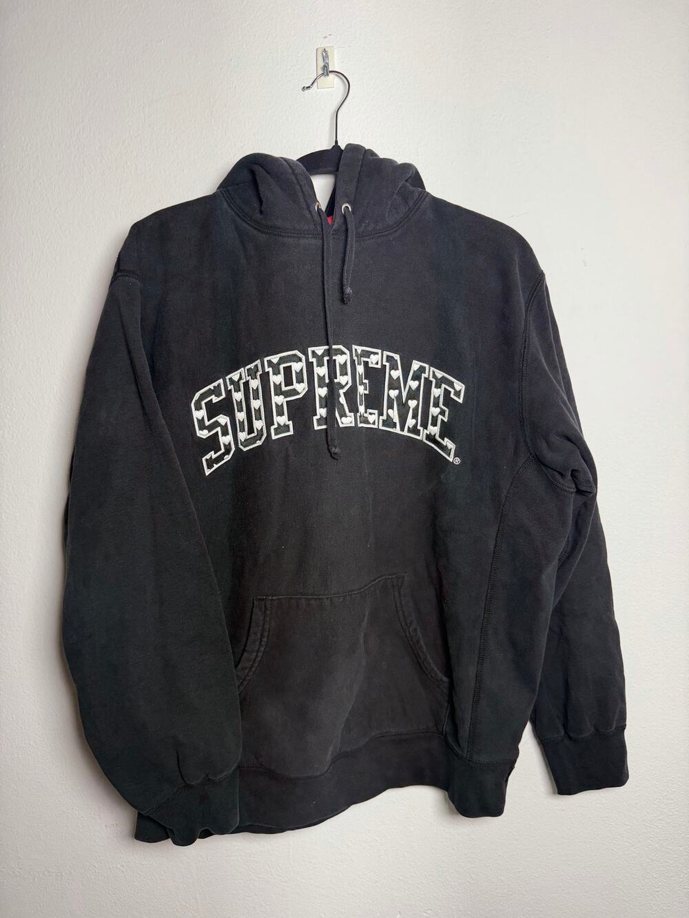 Supreme Hearts Arc Hooded Sweatshirt 'Black'